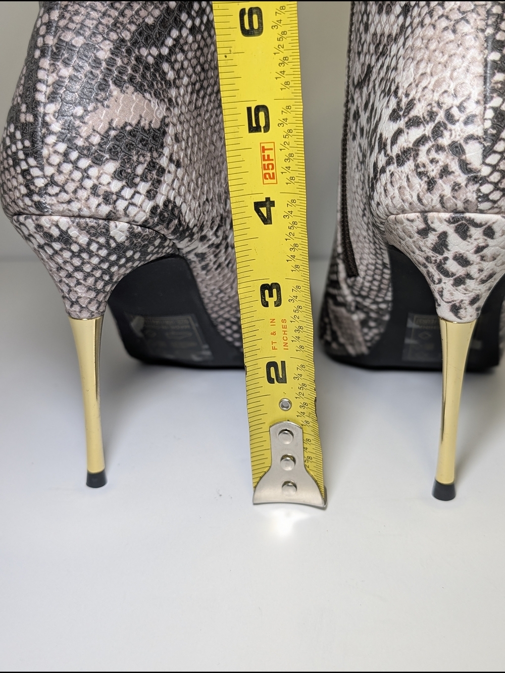 Qupid Snakeskin Ankle Boots Sz 6 NIB Pointy Toe Gold Stiletto High Heel Booties - Picture 6 of 9